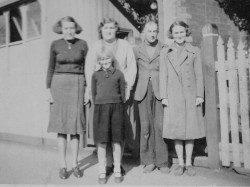 Hazel family 1943